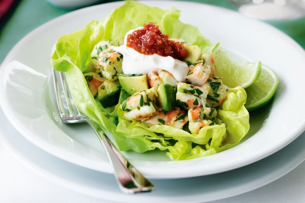 prawn avocado lettuce cups